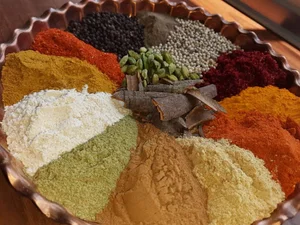 عطاری مبین(قهوه ، ادویه جات ، دارویی)