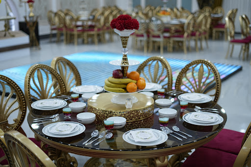 تالار باغ عمارت مانل