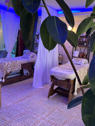 سالن اسپا آرورا