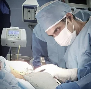 دکتر سید وحید مروجی متخصص ارتوپدی و جراحی پا 2