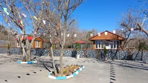 رستوران باغ نرگس 3