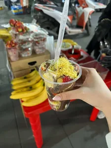 آبمیوه طبیعی بلووم 5