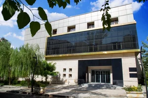 دندانپزشکی شیان 4