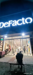 Defacto فروشگاه