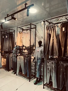 فروشگاه زنجیره ای تیک استایل