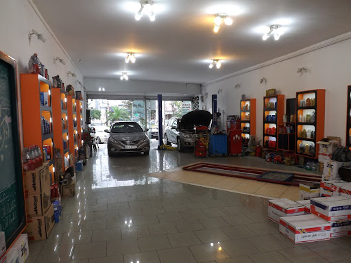 اتوسرویس اویل پک ( تعویض روغن - مکانیکی - ریکاوری رنگ خودرو )