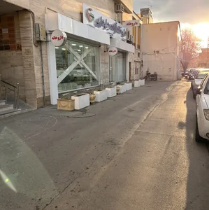 داروخانه شبانه روزی دکتر آزاده جلوداری 2