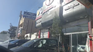 نمایشگاه ماشین عارفی مقدم و هدایت شده