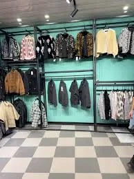 ادرس خرید حضوری: بندر دیلم بازار کویتی روبه رو مجتمع ناصر (فروشگاه , آدمک)  مرکز خرید بانوان