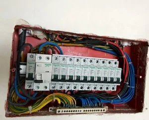 خدمات برقکار امداد رسانی بندرعباس 4