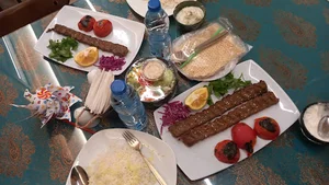 رستوران شمشیری