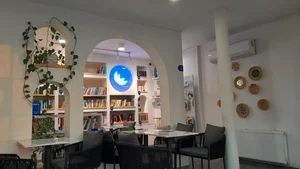 کافه کتاب ماه 3