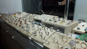 گالری فیروزه نیشابور