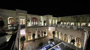 بوتیک هتل صارم الدوله ونوشک