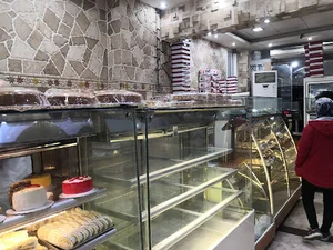 Keshvari Bakery نان فانتزی کشوری و پسران