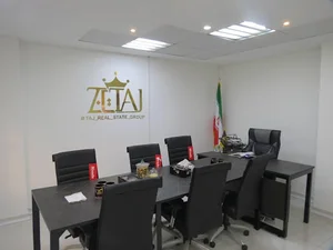 املاک بزرگ تاج
