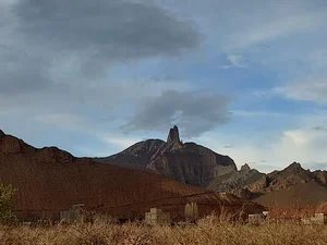 Pirezan Ghale'h Mount | کوه پیرزن قلعه