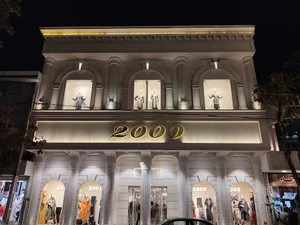 مانتو 2000