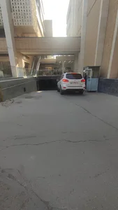 پارکینگ مجتمع آینه شهر