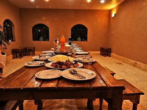 رستوران باغ سنتی مراد