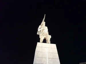 دروازه شیراز- چهارباغ 2
