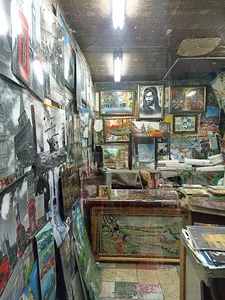 پوستر فروشی