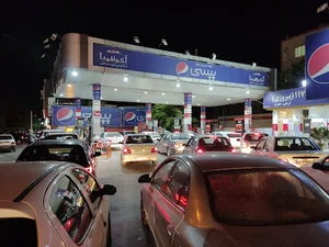 پمپ بنزین