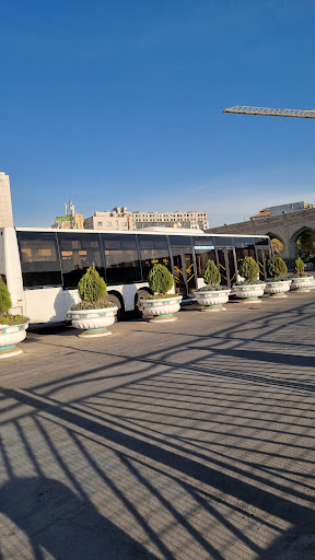 ایستگاه اتوبوس حرم مطهر - شیرازی