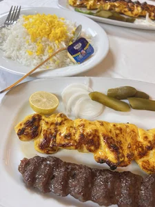 رستوران شقایق
