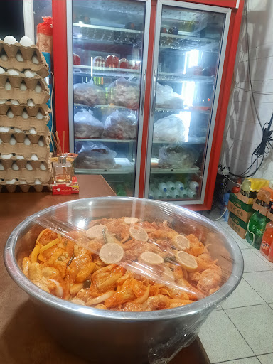 مرغ و ماهی حبیبی