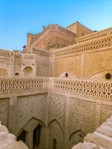 عمارت عبید زاکانی