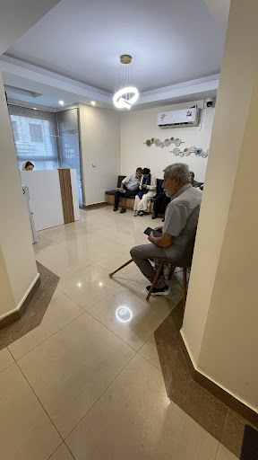کلینیک واریس ایرانیان