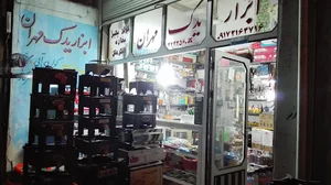 خیابان سنگ فرش ورودی امامزاده شاه حمزه میدان رنگریزی