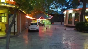 رستوران باغ گلستان