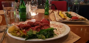 رستوران بیف