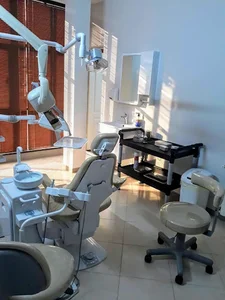 مطب تخصصی دندان‌پزشکی و درمان ریشه دکتر فهیمه جعفری