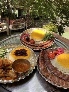 باغ رستوران خاطره سبز