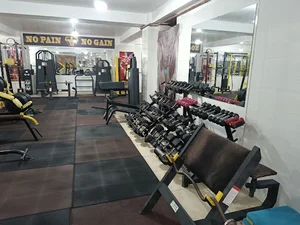 باشگاه بدنسازی پردیس