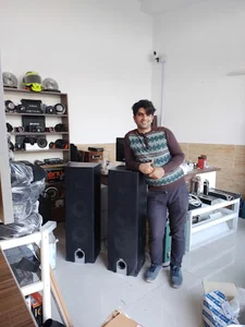 Dynamic Car Audio