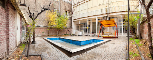 خوابگاه دخترانه میرزای شیرازی