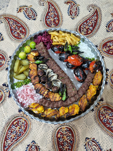 رستوران عمو مختار