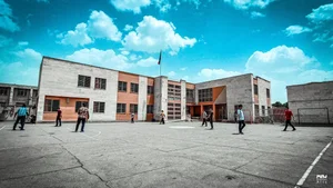 مدرسه ایرانیان 2