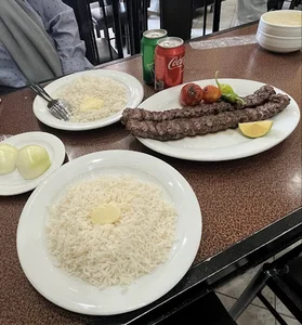 رستوران حاتم جلفا