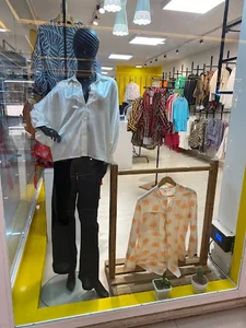Zhaakaard Women Clothing