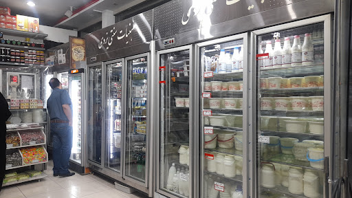 لبنیات بستنی سنتی یزدی