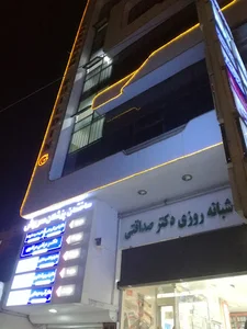دکتر امین کروجی، اورولوژیست، جراح کلیه مجاری ادراری