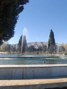 میدان مرکزی باغ ایرانی