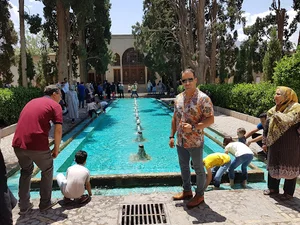گلاب قمصر