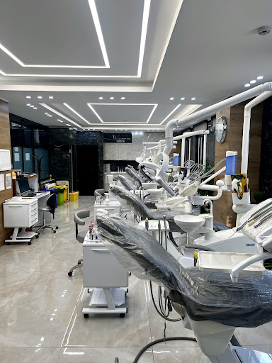 دندانپزشکی دکتر سعید محمودی