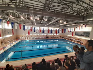 Merzifon Belediyesi Yarı Olimpik Yüzme Havuzu
